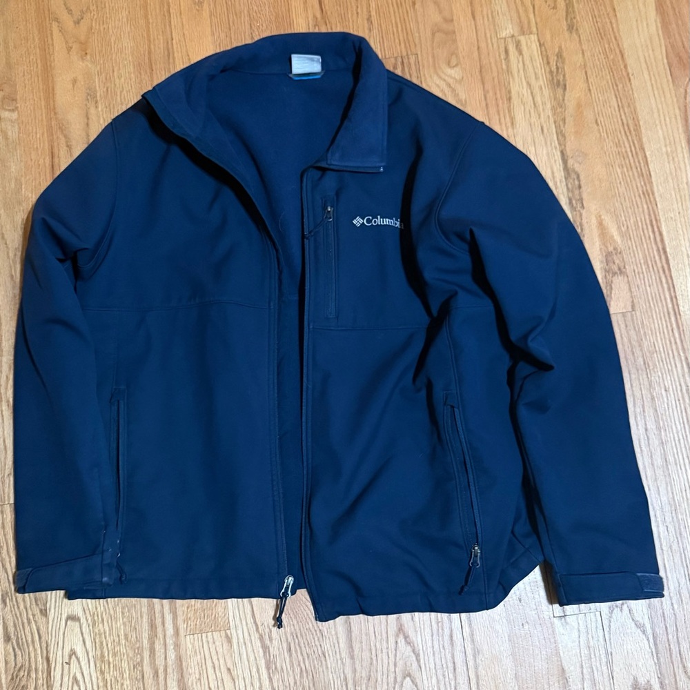 Columbia Men's Deep Blue Performance Jacket